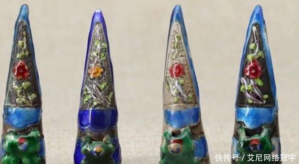 作用|清朝妃子为何要带护甲套?不仅是为了美丽,背后作用你想象不到