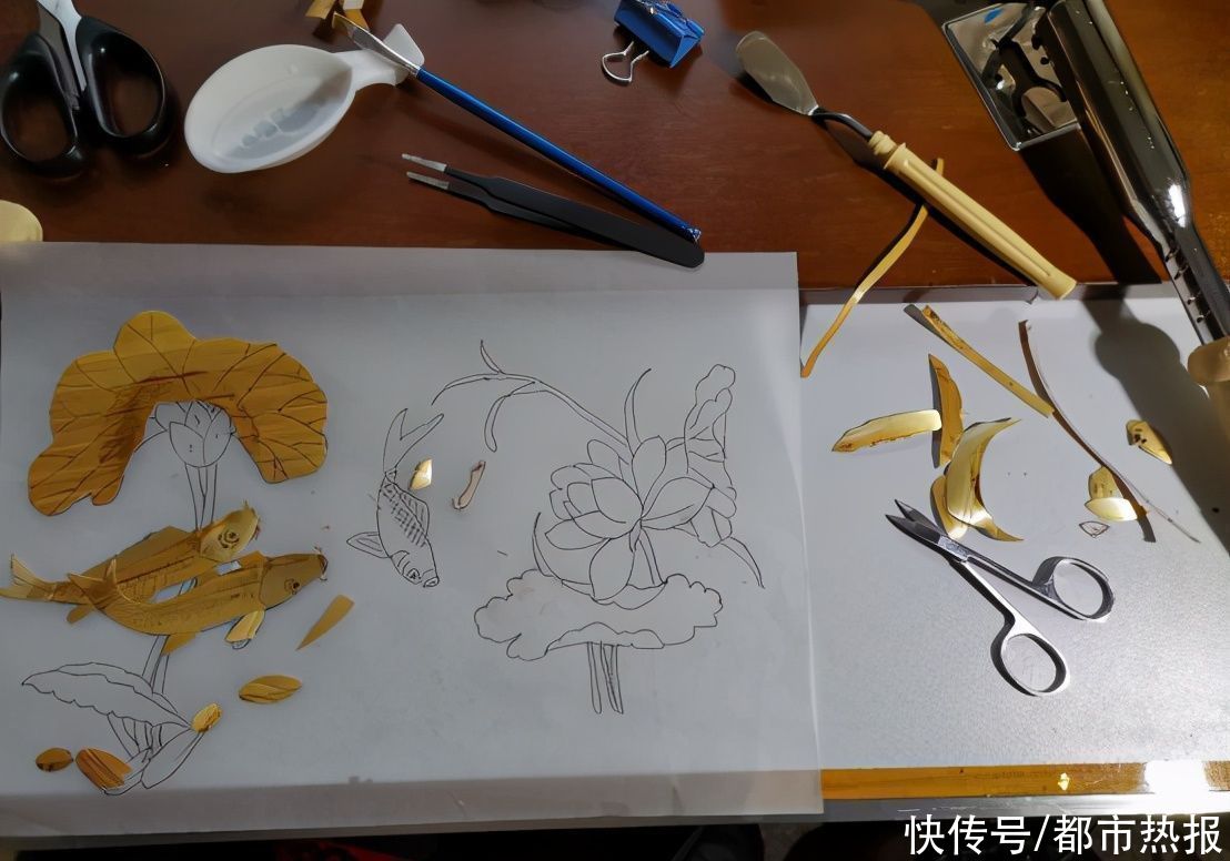  大渡口区|六旬老人用麦秆作画，每幅画都独一无二