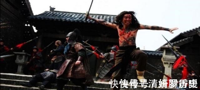 梁山好汉@梁山八骠骑之一,战平过鲁智深,面对捕快束手无策,这人咋啦