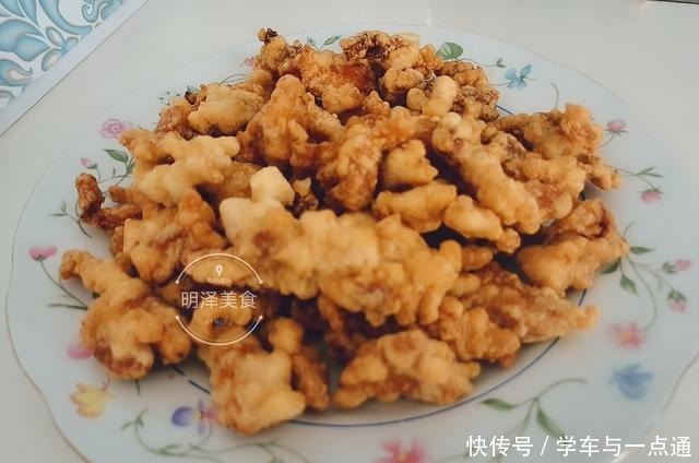 炸酥肉时,很容易出现“脱壳”现象,我来教你怎样解决这个问题