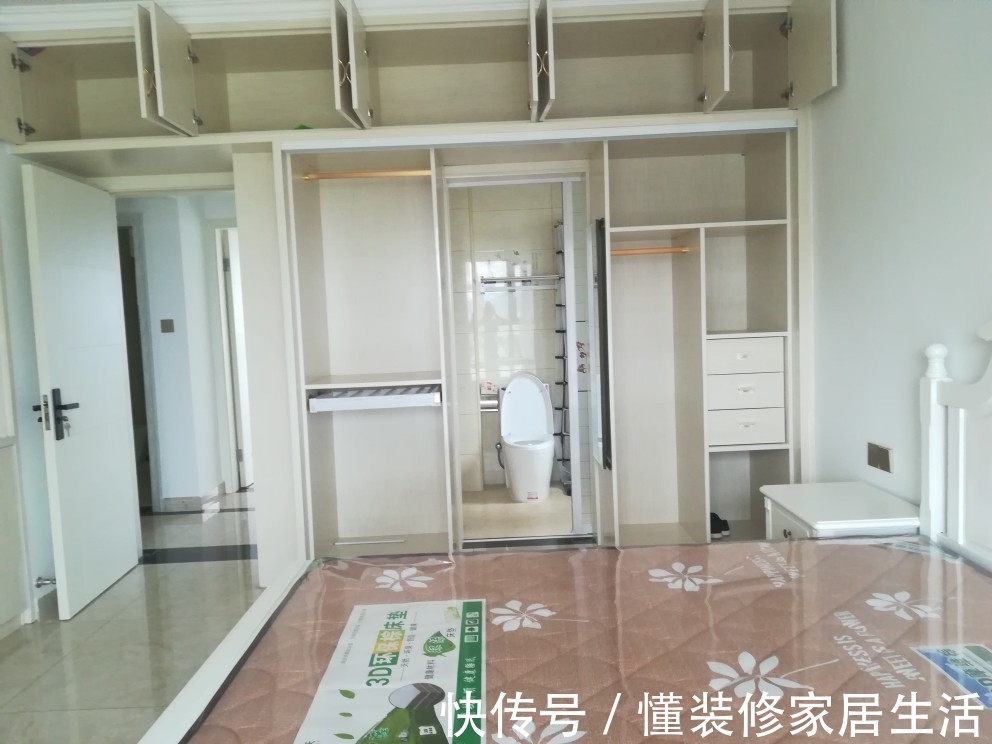 墙面|装了一次房,深刻明白:柜子后面要不要刷腻子,直接关系到实用性