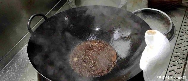 京酱肉丝正确吃法?不用猪肉,降低成本,好吃到让你舔手指