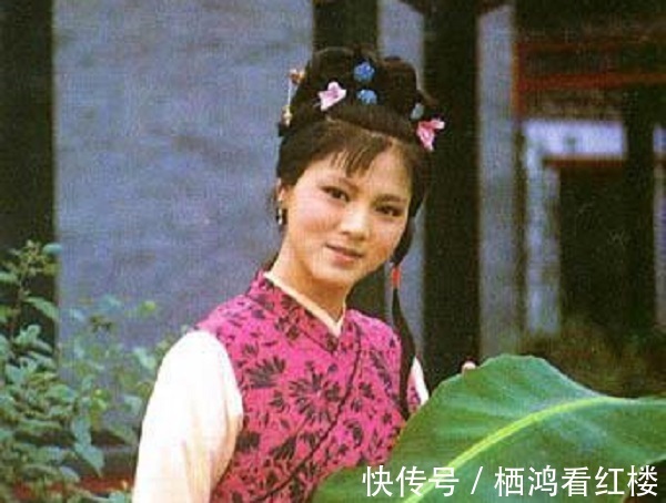 周姨娘!袭人受伤吐血,为何“争荣夸耀之心灰了一半”?她意识到了什么?