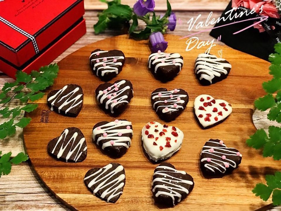 用油|巧克力饼干别再买着吃了,不用水不用油,而且不用烤,在家就能做