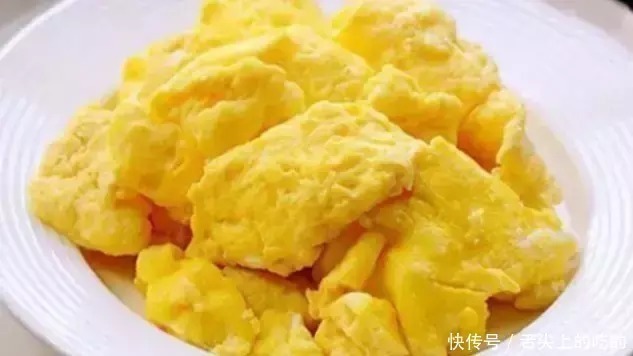鸡蛋|炒鸡蛋不加水就错了亲身试验一次,没想到出锅鲜香嫩滑无腥味