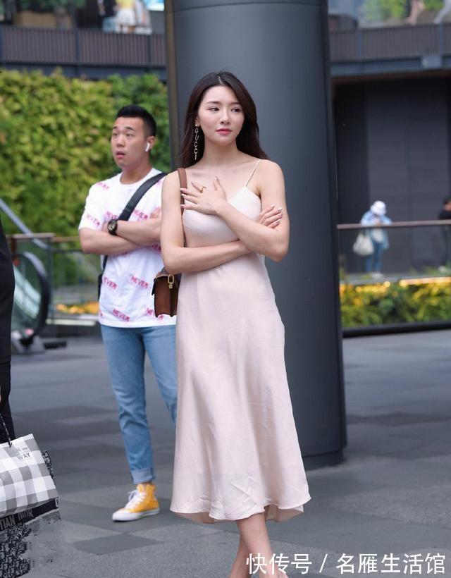 气质|气质极佳的打底裤搭配，精心挑选搭配的女生，遮肉又显瘦