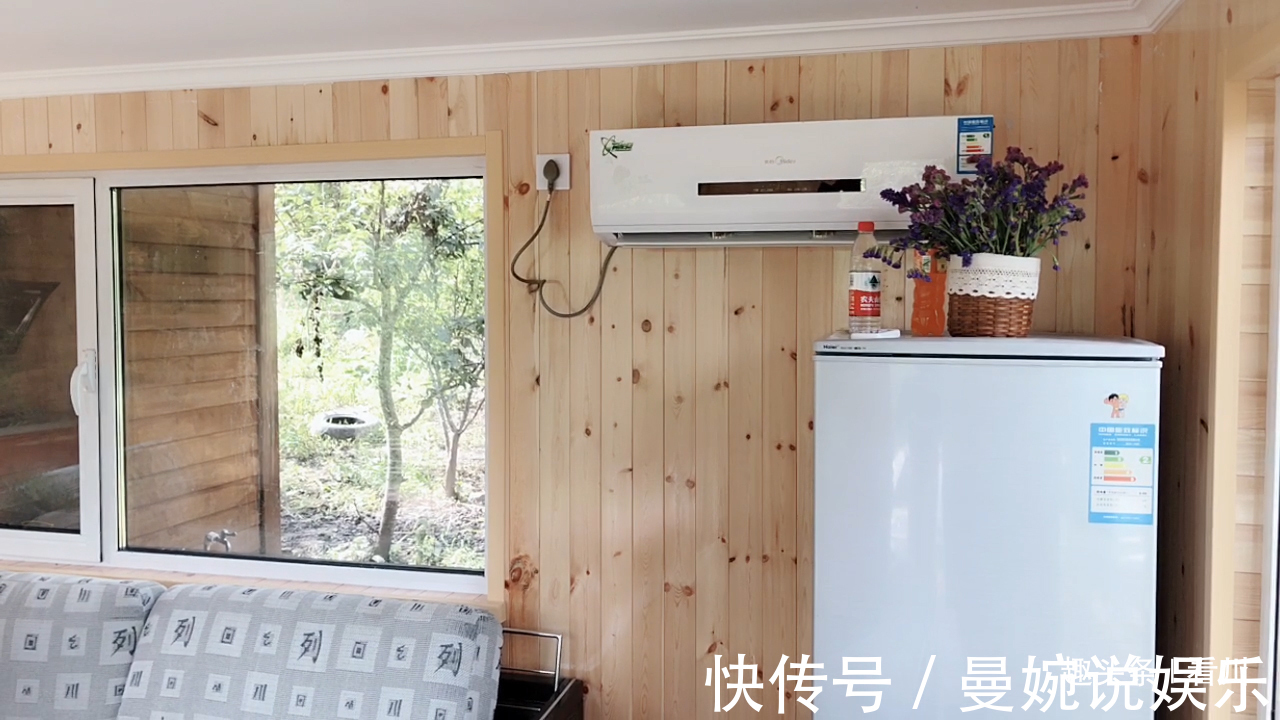 庭院|95后夫妻用废弃集装箱造双层别墅,造价6万元庭院一应俱全