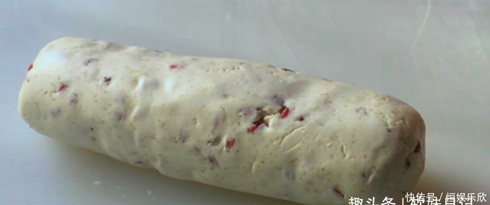  糯米别做糍粑了，加一碗红豆，孩子最喜欢了，吃上一次念念不忘