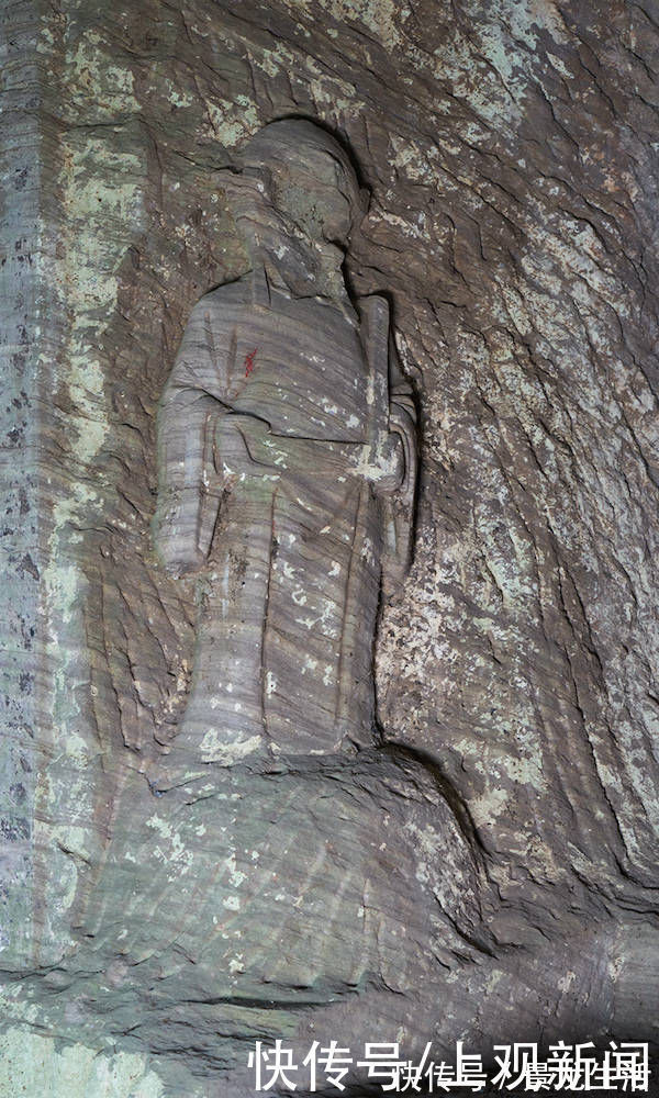 龙王像$安岳石窟发现明代龙王像,与《西游记》中东海龙王惊人相似