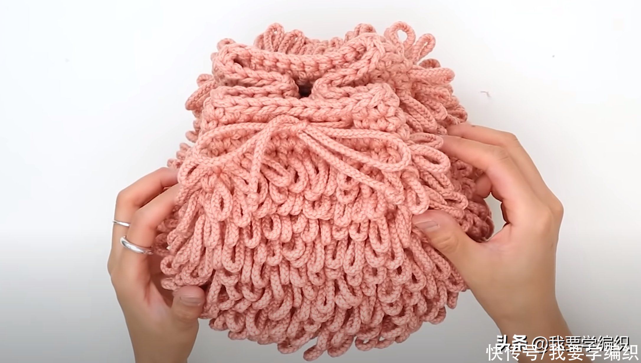 自己钩一款可爱又别致的手提包，刺猬包编织教程，新手入门级包包