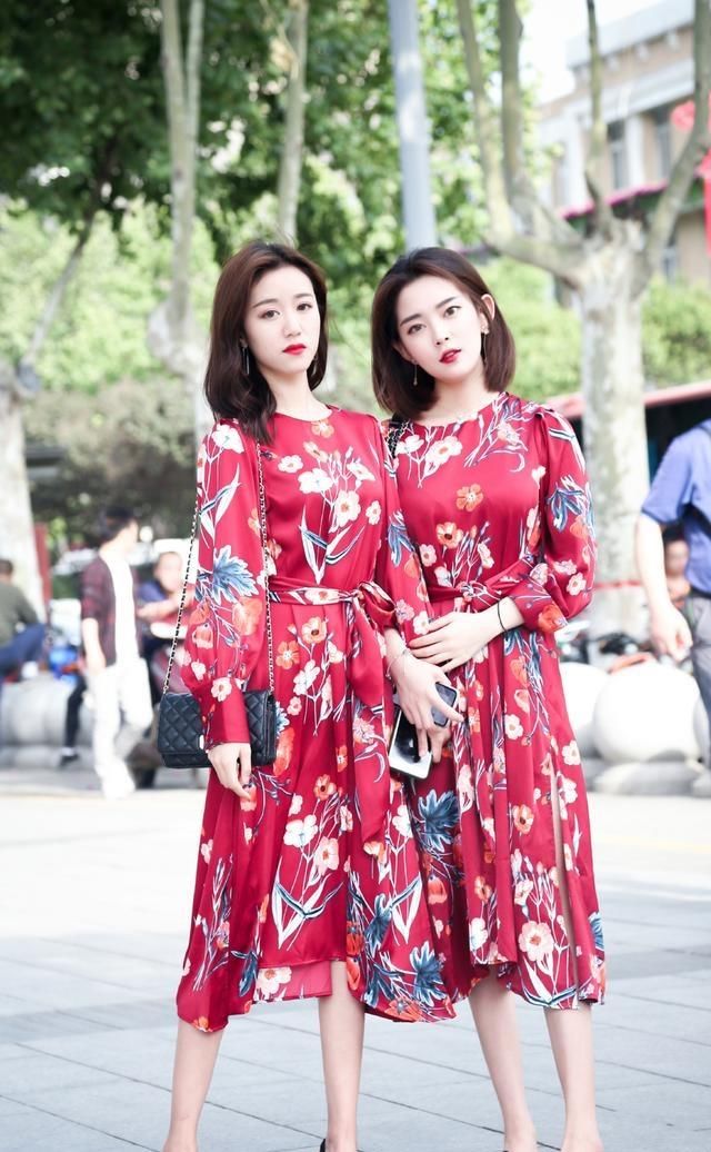 连衣裙穿出清新模样，也可以很仙气，时尚格调不局限