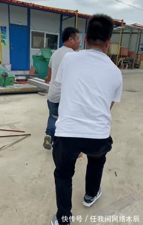 江苏小伙阳澄湖钓起40斤水老虎，拖到工地加餐，不放生为湖除害