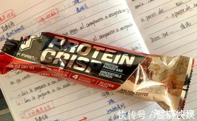 代餐|让罗永浩速瘦的蛋白棒VS帕梅拉爱惨的代餐奶昔,到底哪家强