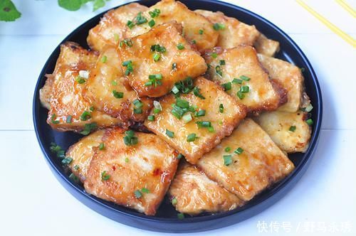 中国人|煎豆腐,直接下锅大错特错!多加一步,豆腐不碎不粘,焦香鲜嫩!