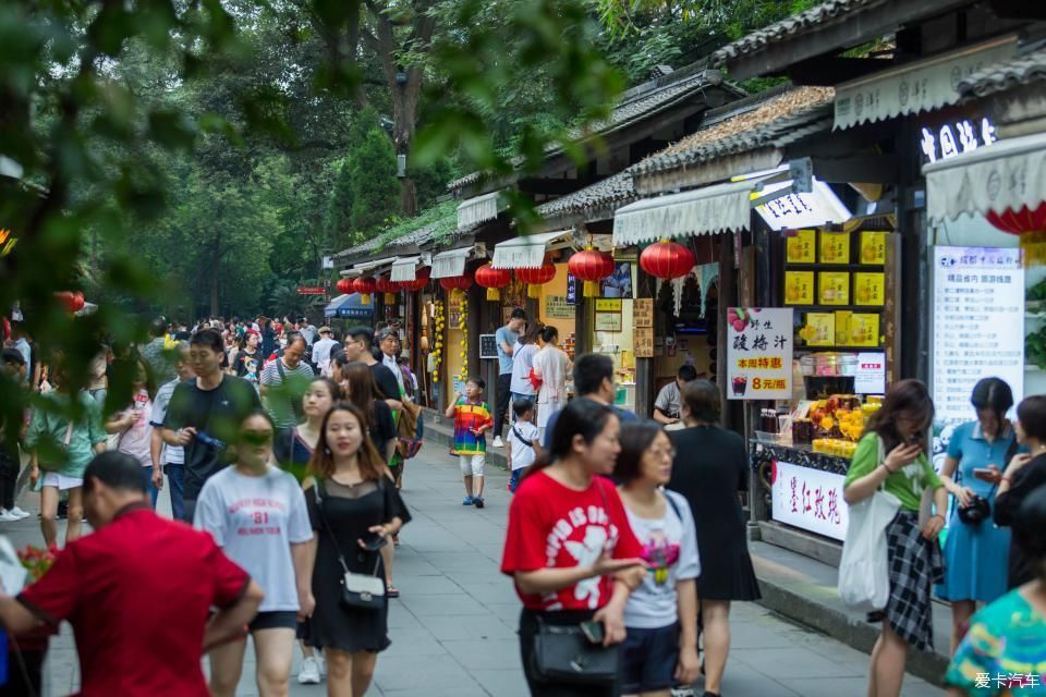 四天三晚，成都那些让人念念不忘的美食和美景