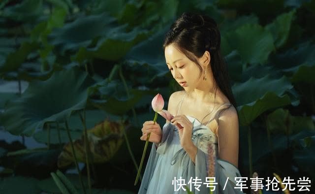 五律|五言格律:冰肌能除岁,玉骨始迎春。已在红尘里,偏偏不染尘