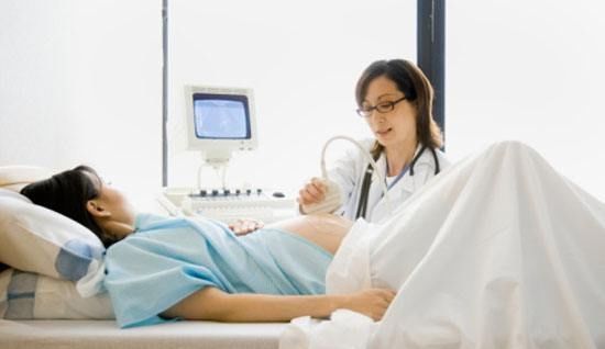 子宫|胎宝宝被脐带缠住时,孕妈会有什么感觉这种感觉最好及时去医院