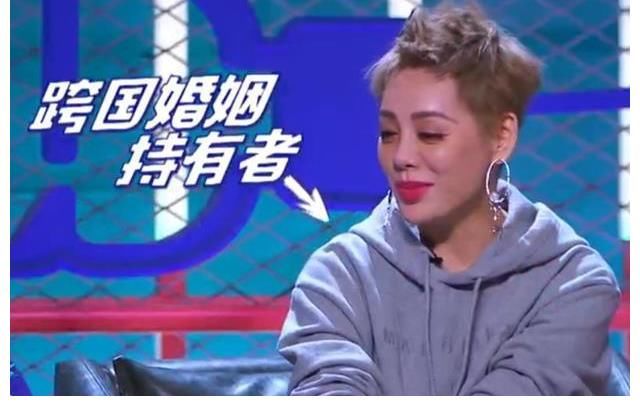 脫口秀黑馬來(lái)自鐵嶺，第二個(gè)“李雪琴”出現(xiàn)了，她的名字叫張踩玲