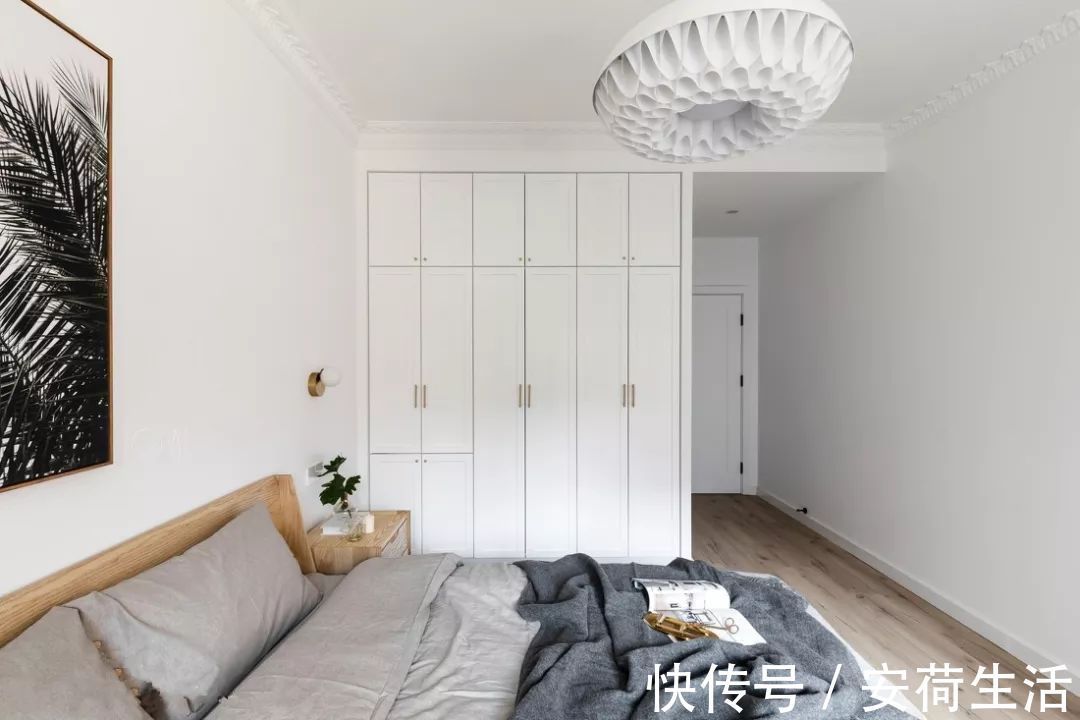 百叶门|卧室别装传统大衣柜了，如今流行这样装了，漂亮还省空间！