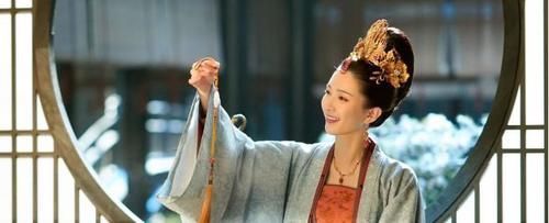 宋代女性的发式又简又仙,如今的我们只会烫头,跟宋代相比差远了