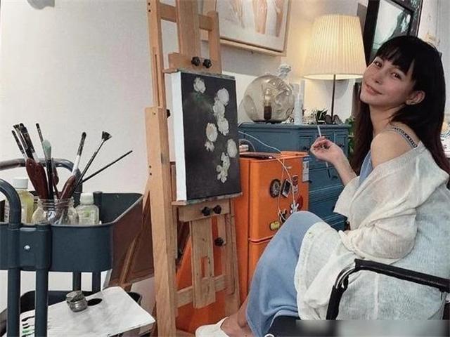 那个曾扬言“宁坐宝马哭不坐单车笑”的女孩,现状如何?