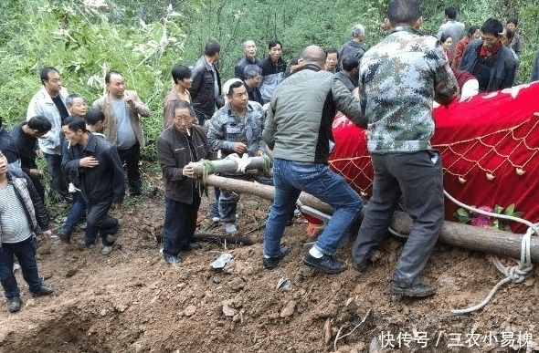 死者|农村丧事出殡前, 为什么要把一个盆摔破? 有什么样的含义?