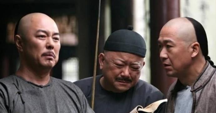 刘墉&纪晓岚出联:昨宵师母脚朝天,他自己也对不上,和珅却坏笑着对出