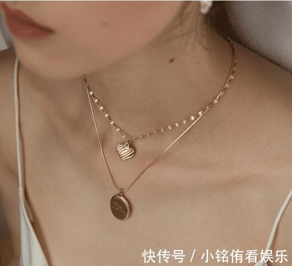 高跟鞋|不费力的时髦感，不是只有法式穿搭才能体现，记住核心2招就够了