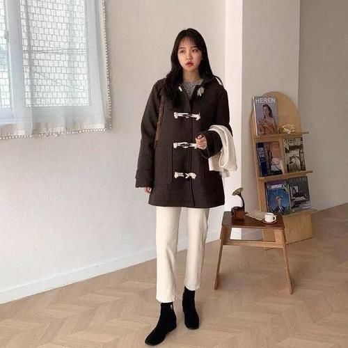 “奶奶裤+大衣”、“奶奶裤+羽绒服”才是真的时尚感十足!