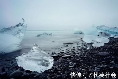 蜂蜜|起床后要不要喝杯水?什么样的人不可以多喝水?了解这些很重要