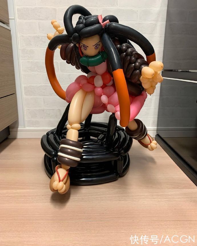 动漫角色|这位大佬太会玩气球了,啥动漫角色都能捏出来,JOJO鬼灭都有