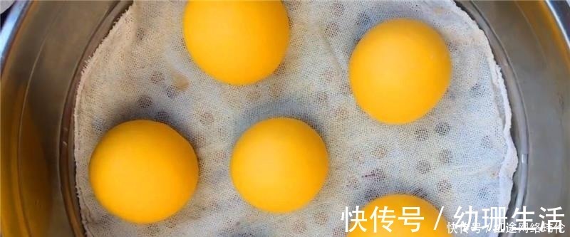 南瓜|南瓜不要做南瓜饼了, 教你此种做法, 做出来个个按下去能回弹
