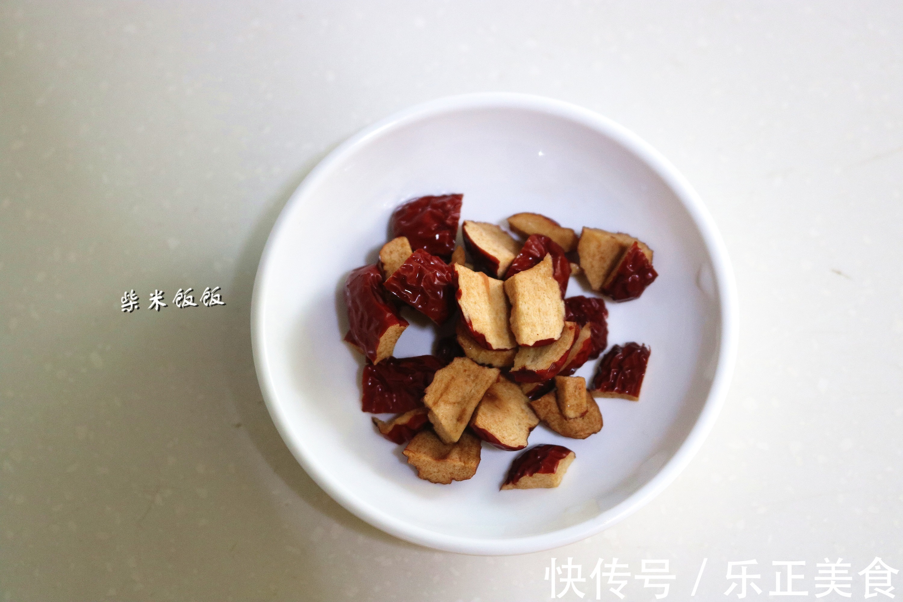 红枣|早餐豆浆,别只放黄豆,多加这3种食材,豆浆香浓更营养