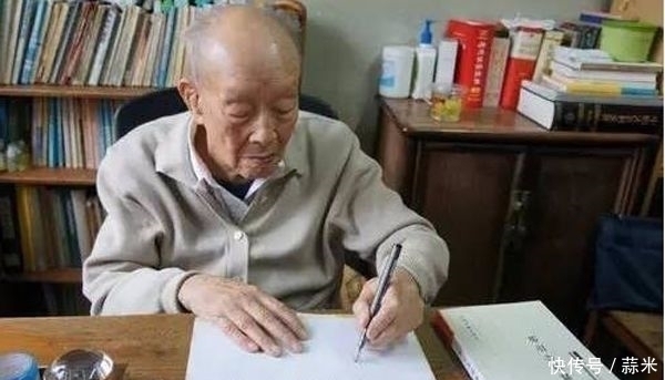 黄芪|78岁老中医患癌,每天一杯“黄芪水”,3件好事“登门拜访”