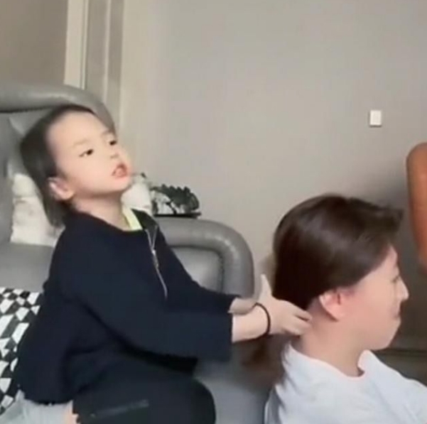 张幼寒爆料顶流明星真爱竟是身边人文娱圈大瓜揭秘！，7号线汲水楼地铁口 万象城 中猴子园 协和同济菱角湖青年道及青年道 王家墩东 汲水楼新寰宇百货 武汉越秀IFC国金寰宇及香港城北院!电梯房两室两厅 南北通透 南阳道黄河流