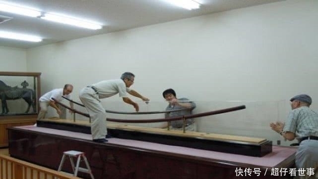 难道|一把神秘的巨型日本刀长4米重150斤,日本古代难道有巨人