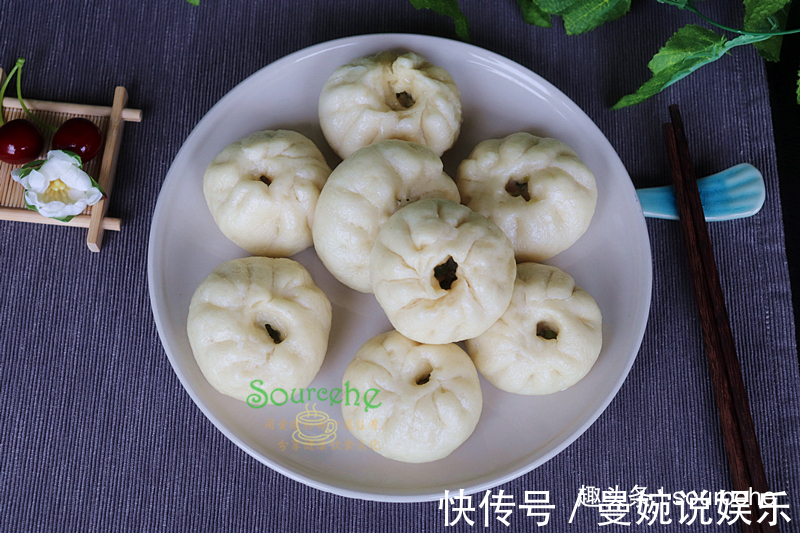 早餐别只会豆浆油条,教你做包子蓬松香软,比豆浆营养,比油条香