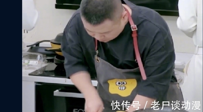 綜藝節目|岳云鵬個人賬號秀才藝,做皮包炒菜樣樣精通,原來是個全能人才