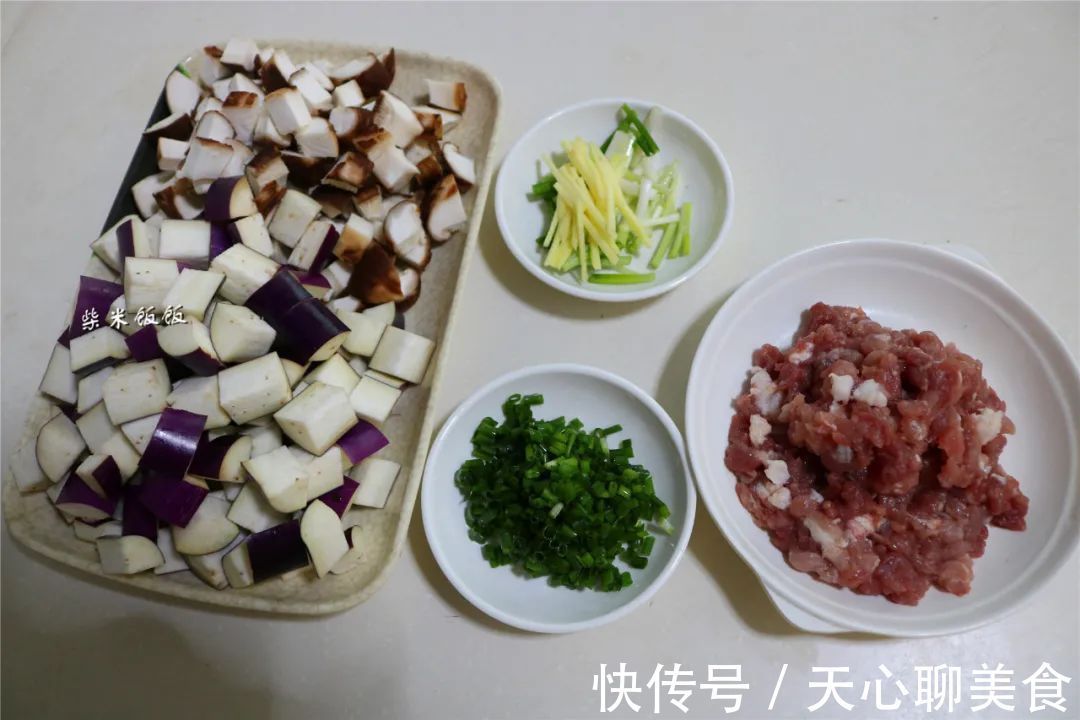 香菇|夏季吃面条,就爱这做法,鲜香多汁,根根入味,一大碗不够吃