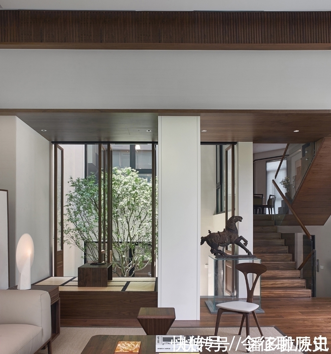 套房子|设计师真聪明,卧室房门这样设计,面积顿时增加一倍