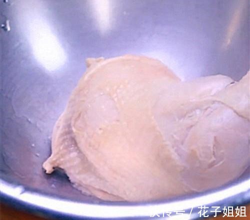 下酒|凉拌香辣手撕鸡,简单好做,下饭下酒下八卦!