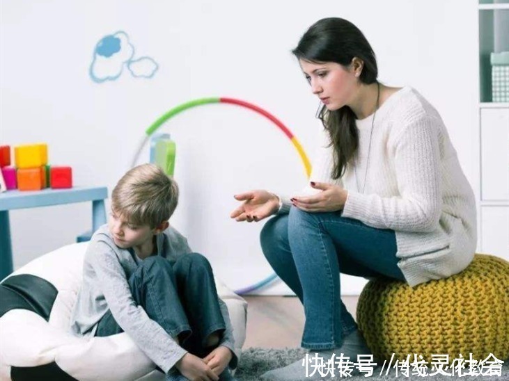 爸爸|这四句话就算到了嘴边,也不能对儿子说,家有男孩的家长要注意