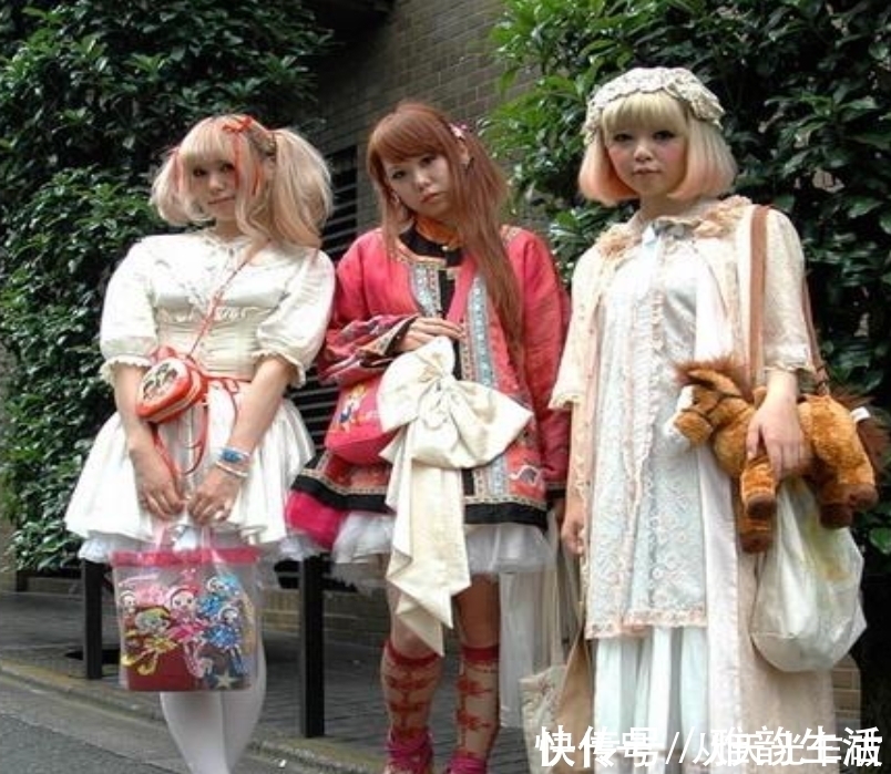 妈妈|孩子看了嫌丢人,妈妈却沾沾自喜的3个行为,家长应该改正