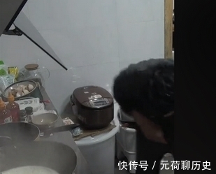 节目主持人|撒贝宁做饭被摄像机砸头!痛到身体蜷缩手捂头,当场大笑掩盖疼痛