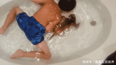 孩子|这是谁家的孩子?太会抢镜了!