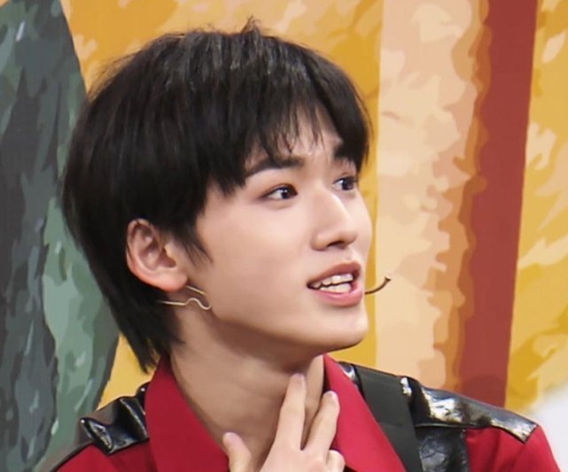 王牌观众repo:宋亚轩的镜头白送人,替贾玲受惩罚并非本意