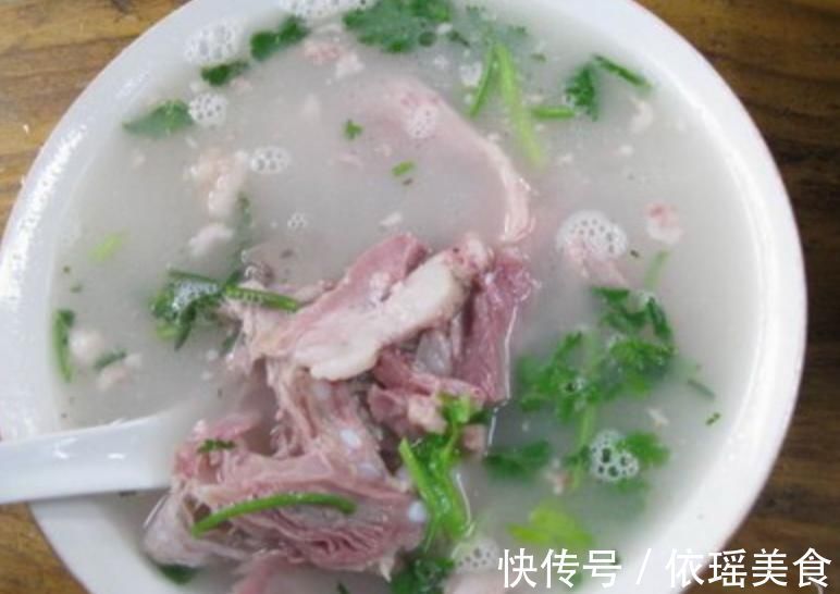 炖羊肉时,放香料不对,大厨:只加这2样,羊肉鲜香美味还没膻味