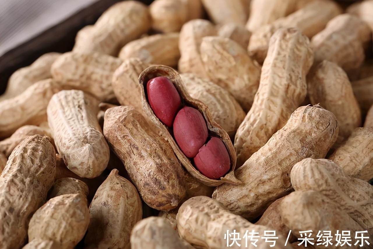 营养物质|生花生和熟花生,哪个营养更高注意这5类人最好少吃,要听劝