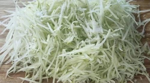 萝卜丸子最正确的做法，多加这一步，做出来外酥里嫩，营养美味又解馋！