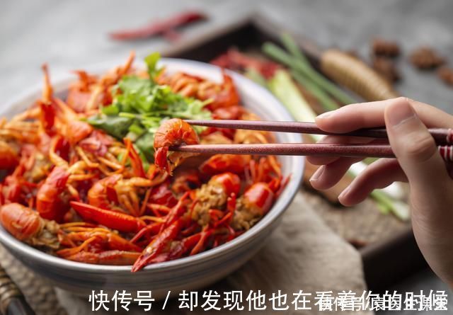 不良习惯|43岁女子,从肝硬化到肝功正常,医生常吃1物,肝脏慢慢柔软